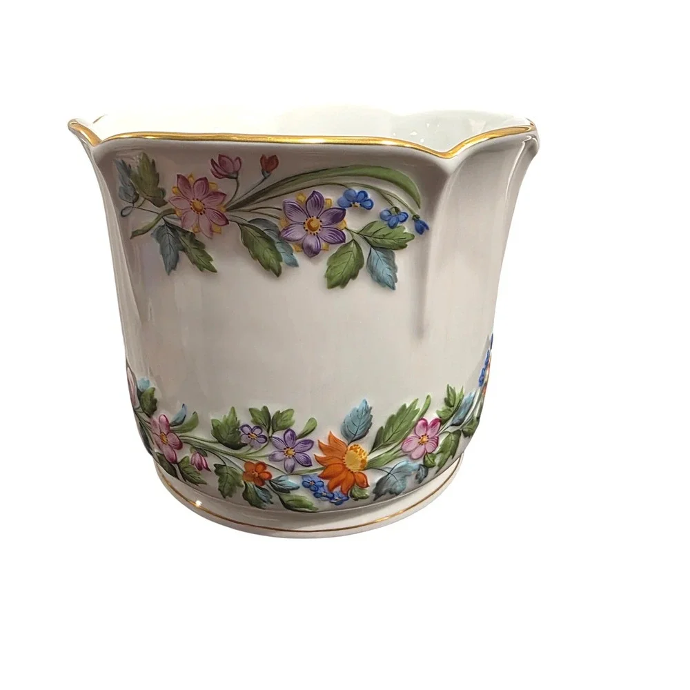 Herend Porcelain Cachepot,  Queen Victoria Planter Vase, Luxury Home Decor